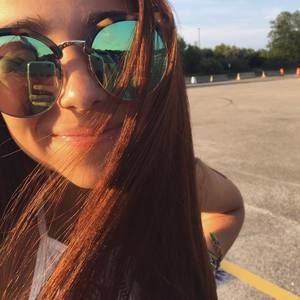 Meet your Posher, Abby